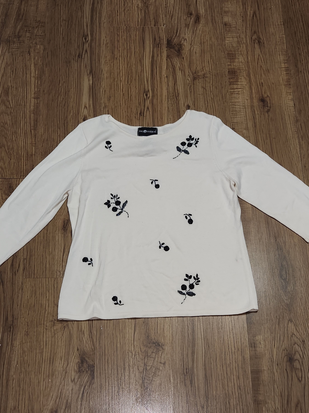 Sag Harbor Cream Long-Sleeve Tee with Black Floral Embroidery